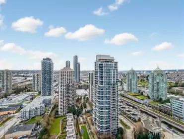 Neighborhood Park Photo Near 2602 2085 Skyline Court, Burnaby, BC