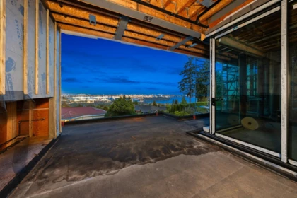 Swimming Pool Photo of 1424 Sandhurst Place, West Vancouver, BC