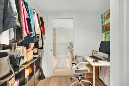 Basement Recreation Room Photo of 412 1500 Fern Street, North Vancouver, BC