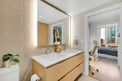 Mudroom Photo of 412 1500 Fern Street, North Vancouver, BC