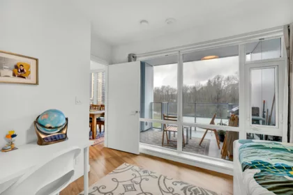 Powder Room Photo of 412 1500 Fern Street, North Vancouver, BC