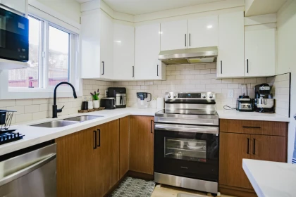 Breakfast Nook Photo of 32347 Brant Avenue, Mission, BC