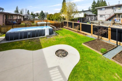 Outdoor Kitchen Photo of 31921 Starling Avenue, Mission, BC