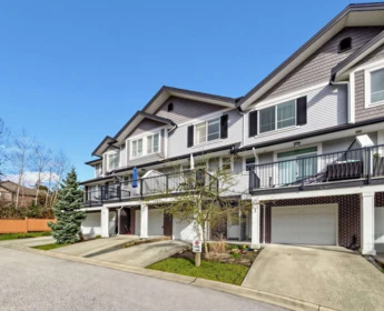 52 7157 210 Street, Langley, BC, Langley — Townhouse for sale