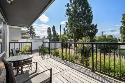 Breakfast Nook Photo of 46465 Brooks Avenue, Chilliwack, BC