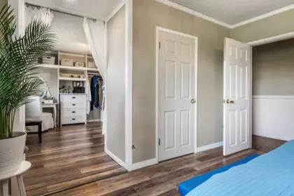 Powder Room Photo of 46465 Brooks Avenue, Chilliwack, BC