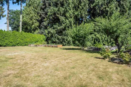 Swimming Pool Photo of 46465 Brooks Avenue, Chilliwack, BC