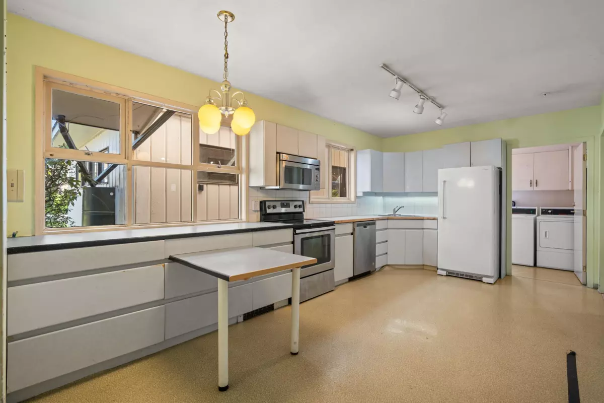 Dining Area Photo of 4672 Neville Street, Burnaby, BC