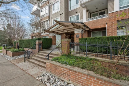411 3551 Foster Avenue, Vancouver, BC, Vancouver — Apartment/Condo for sale