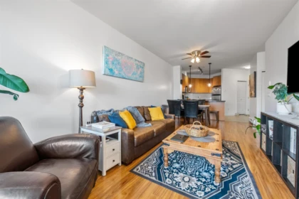 411 3551 Foster Avenue, Vancouver, BC, Vancouver — Apartment/Condo for sale