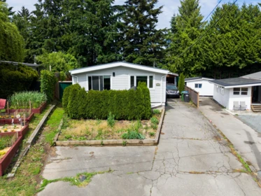 Backyard Photo of 2225 Crystal Court, Abbotsford, BC
