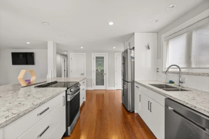 Breakfast Nook Photo of 2225 Crystal Court, Abbotsford, BC