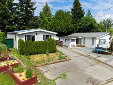 Outdoor Deck Photo of 2225 Crystal Court, Abbotsford, BC