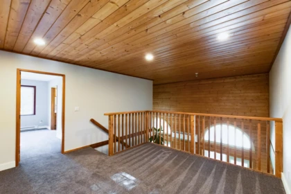 Entry Foyer Photo of 6979 Sechelt Inlet Road, Sechelt, BC