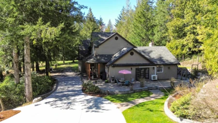 Swimming Pool Photo of 6979 Sechelt Inlet Road, Sechelt, BC