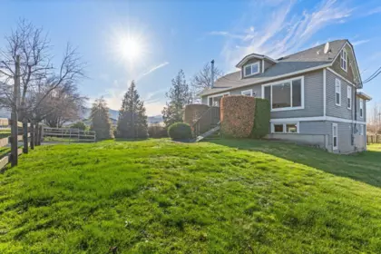 Garden / Landscaping Photo of 9227 Annis Road, Rosedale, BC