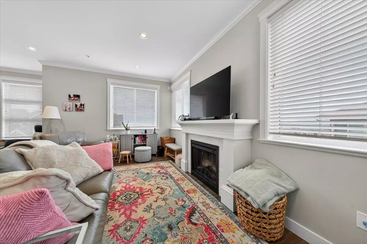 Family Room Photo of 18 10480 248 Street, Maple Ridge, BC
