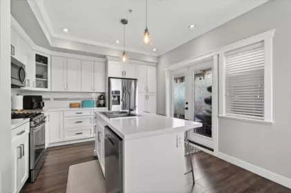Breakfast Nook Photo of 18 10480 248 Street, Maple Ridge, BC
