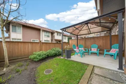 Front Yard Photo of 18 10480 248 Street, Maple Ridge, BC