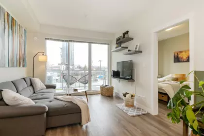 203 10838 Whalley Boulevard, Surrey, BC, Surrey — Apartment/Condo for sale