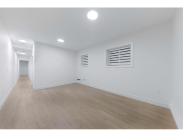 Hallway Photo of 9755 177b Street, Surrey, BC