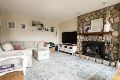 1930 Ranch Road, Roberts Creek, BC, Roberts Creek — Single Family Residence for sale