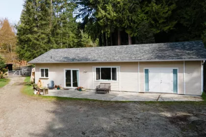 Laundry Room Photo of 1930 Ranch Road, Roberts Creek, BC