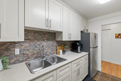 Primary Bathroom Photo of 106 1720 Southmere Crescent, Surrey, BC