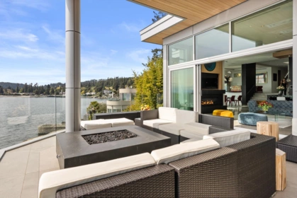 Swimming Pool Photo of 3906 Marine Drive, West Vancouver, BC