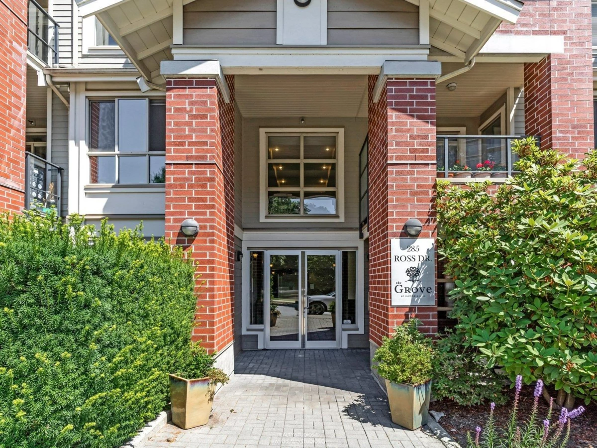 Exterior Rear Photo of 402 285 Ross Drive, New Westminster, BC