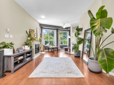 402 285 Ross Drive, New Westminster, BC, New Westminster — Apartment/Condo for sale