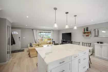 32315 14th Avenue, Mission, BC, Mission — Single Family Residence for sale