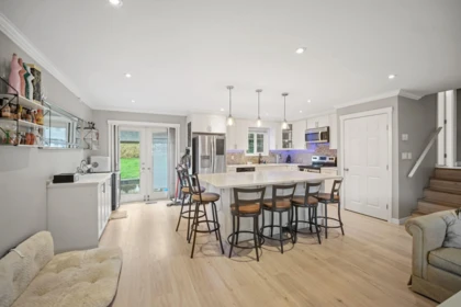 Kitchen Photo of 32315 14th Avenue, Mission, BC