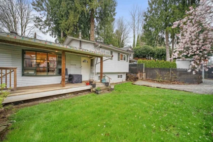 Mudroom Photo of 32315 14th Avenue, Mission, BC