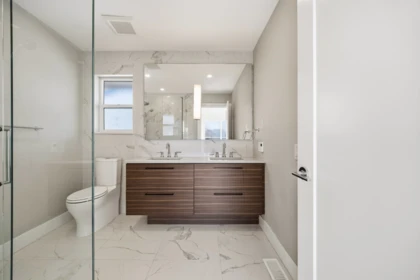 Guest Bathroom Photo of 37 8888 Spires Road, Richmond, BC