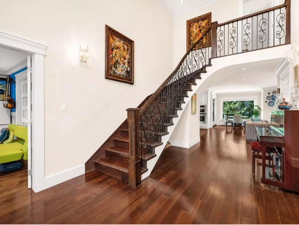 Family Room Photo of 3263 Norwood Avenue, North Vancouver, BC