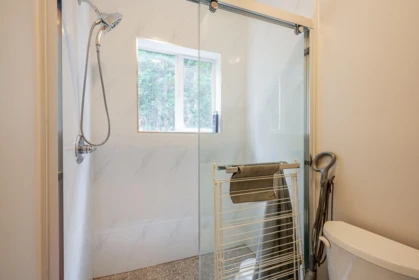 Swimming Pool Photo of 16995 104a Avenue, Surrey, BC