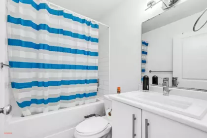 Hallway Photo of 4 14905 60 Avenue, Surrey, BC