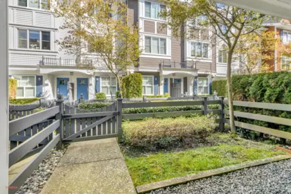 Outdoor Deck Photo of 4 14905 60 Avenue, Surrey, BC