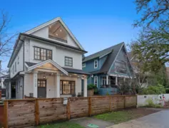 1 1166 E 11th Avenue, Vancouver, BC