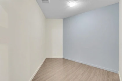 Walk-In Closet Photo of 305 15137 33 Avenue, Surrey, BC