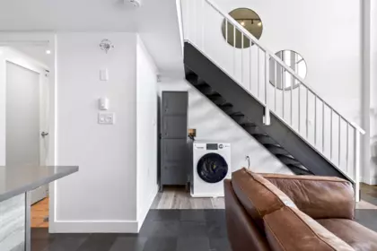 Mudroom Photo of 805 22 E Cordova Street, Vancouver, BC