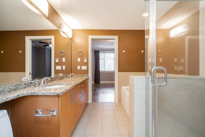 Entry Foyer Photo of 207 16421 64 Avenue, Surrey, BC