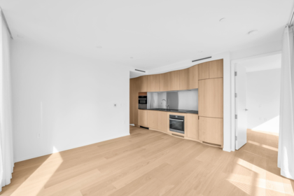 Kitchen Photo of 1704 1568 Alberni Street, Vancouver, BC