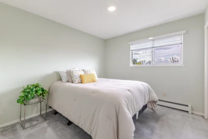 Basement Recreation Room Photo of 620 Thirteenth Street, New Westminster, BC