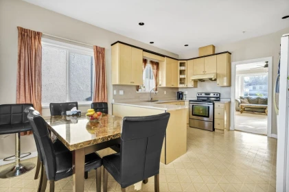 Kitchen Photo of 591 E 28th Avenue, Vancouver, BC