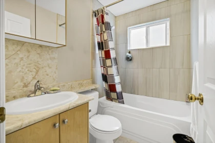 Laundry Room Photo of 591 E 28th Avenue, Vancouver, BC
