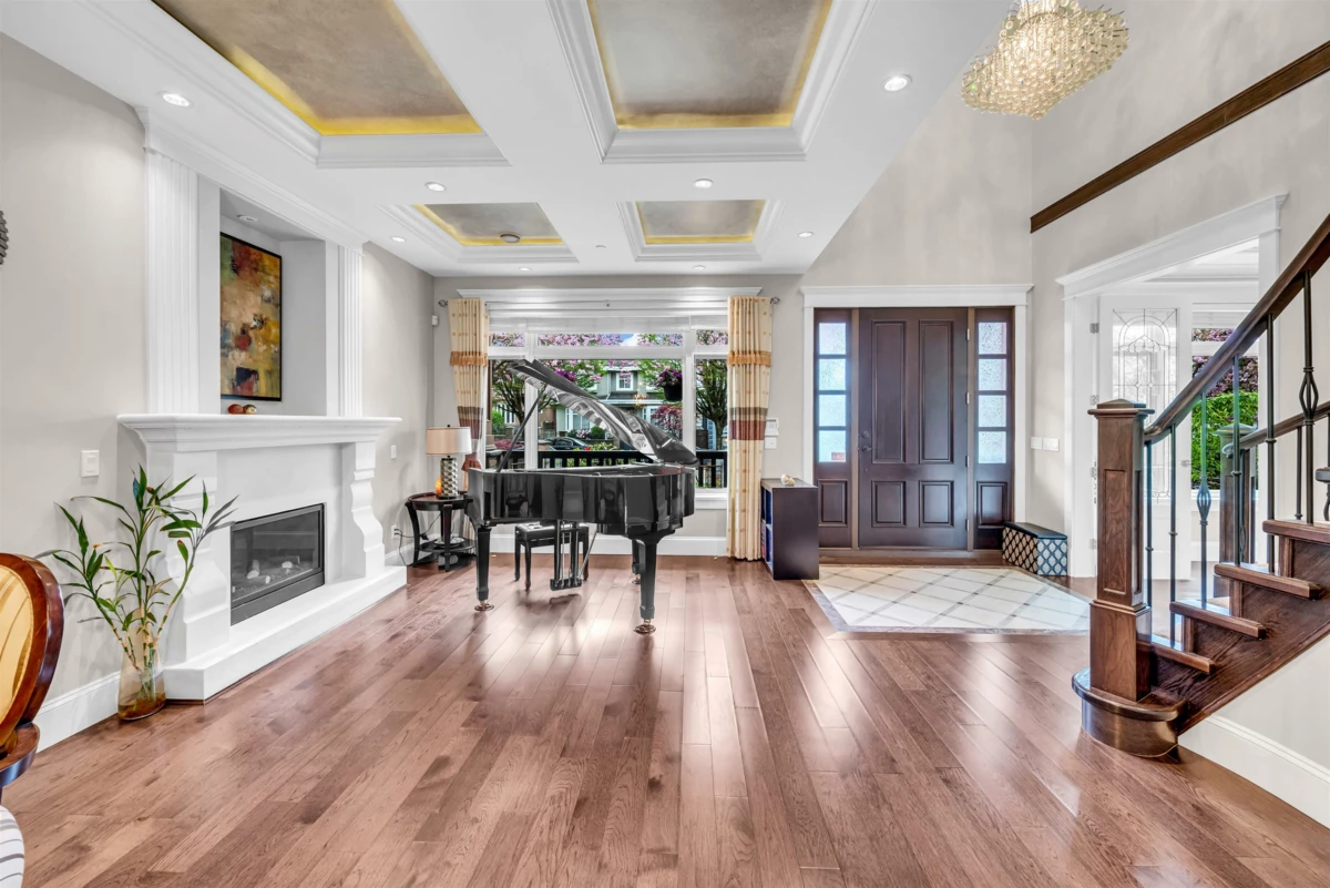 Living Room Photo of 3549 E 46th Avenue, Vancouver, BC