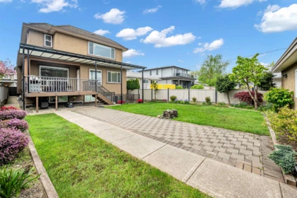 Garden / Landscaping Photo of 3549 E 46th Avenue, Vancouver, BC