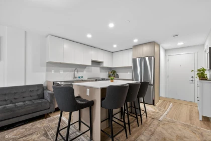 318 13968 Laurel Drive, Surrey, BC, Surrey — Apartment/Condo for sale